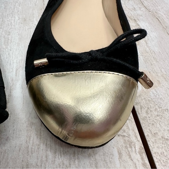 Vero Cuoio Women’s Sz 9 1/2 Black Suede Ballet Flats With Gold Leather Toe Tips - Picture 2 of 9
